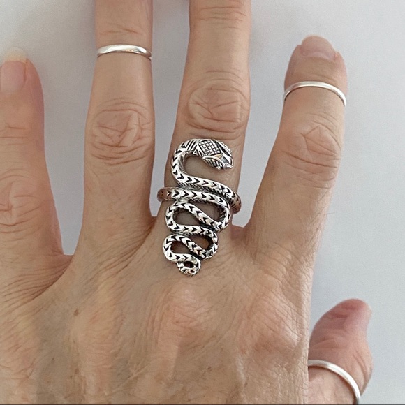 Sterling Silver Long Heavy Snake Ring, Cobra Snake Ring, Reptile Rings - Picture 7 of 12